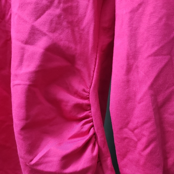 Turtle Neck Pink Rouched Warm Top.. - Picture 4 of 11